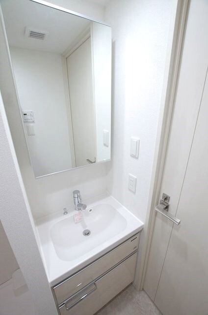 栄町駅 徒歩6分 4階の物件内観写真