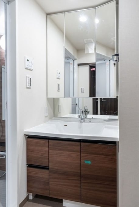 市谷台町坂フロントの物件内観写真