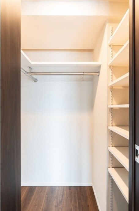 市谷台町坂フロントの物件内観写真