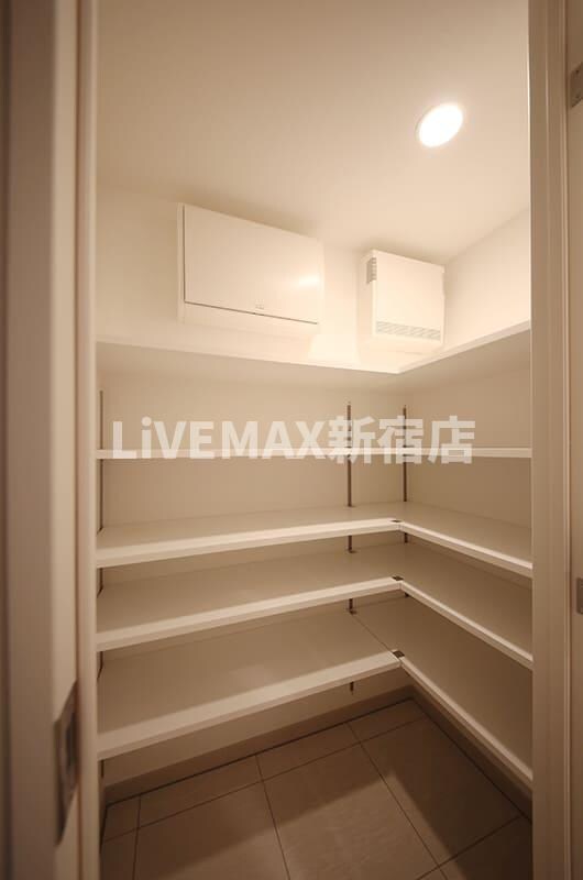 ライトテラス新宿御苑の物件内観写真