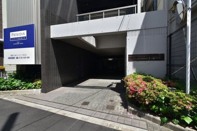 レジディア市谷薬王寺の物件外観写真