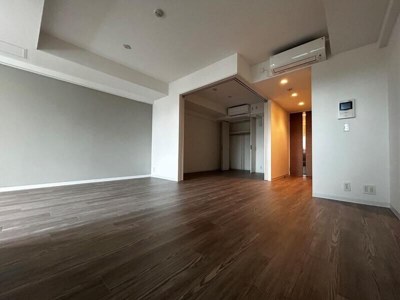 コスモリード新宿余丁町の物件内観写真