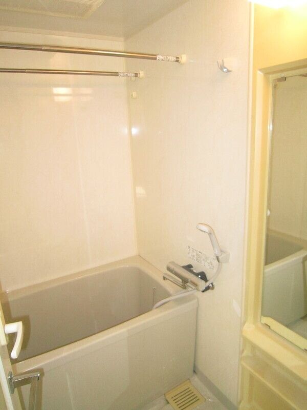 ファーストリアルタワー新宿の物件内観写真