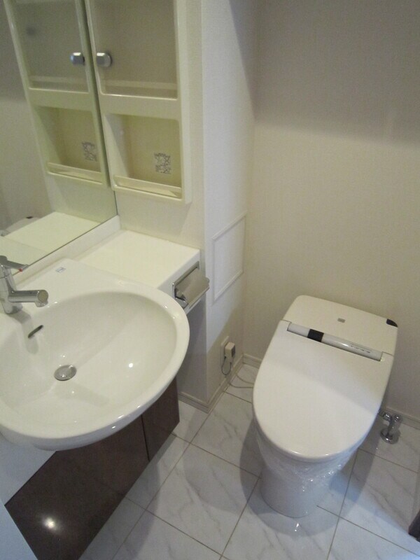 ファーストリアルタワー新宿の物件内観写真