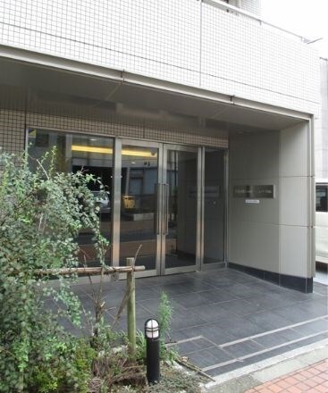 東新宿駅 徒歩5分 1階の物件外観写真