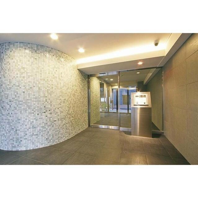 東新宿駅 徒歩5分 1階の物件外観写真