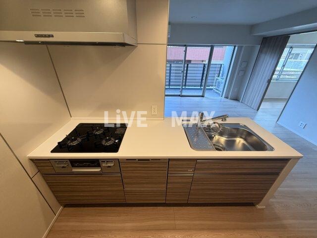 コンフォリア・リヴ西大島SOUTHの物件内観写真