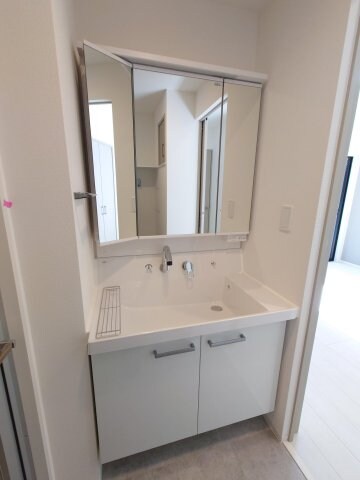 ワンルーフレジデンス台東根岸の物件内観写真