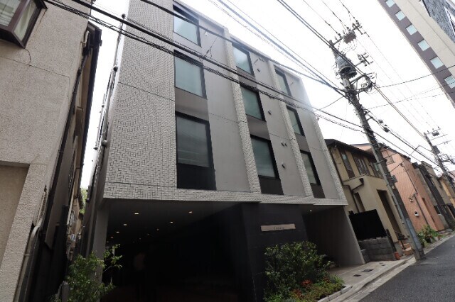 ジェノヴィア根津の物件外観写真