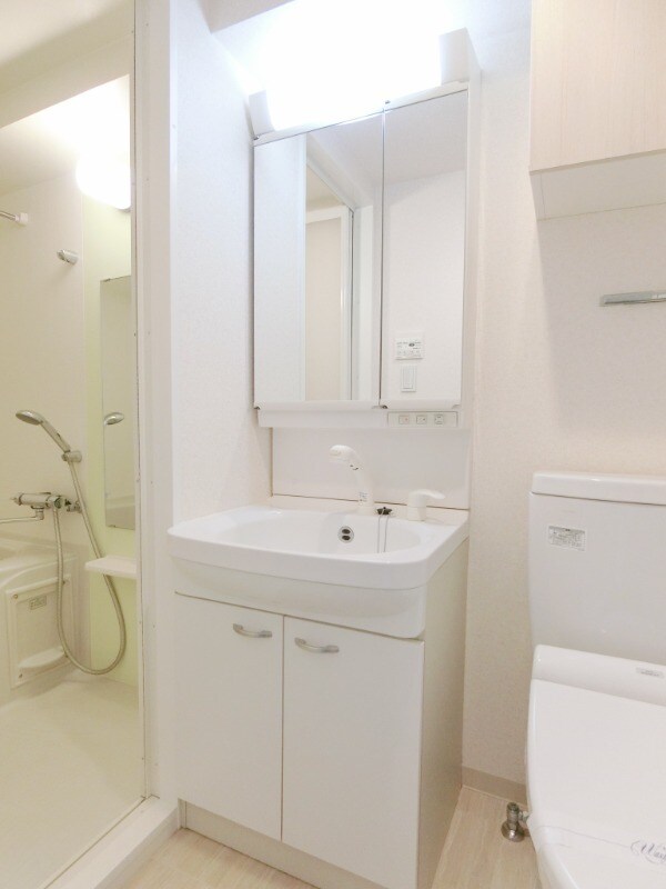 シュールフローレの物件内観写真