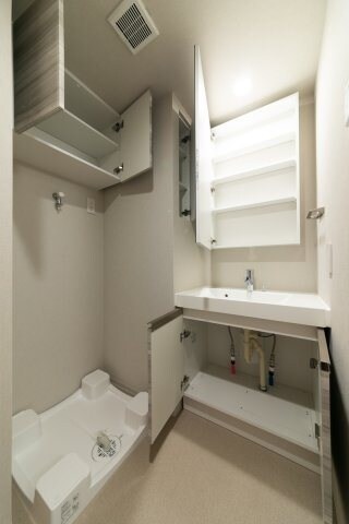 プラウドフラット菊川の物件内観写真