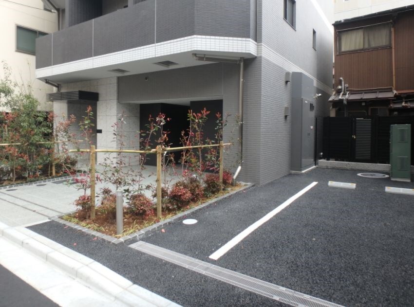 XEBEC上野の物件外観写真