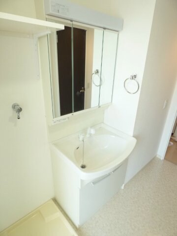 アドバンス神戸湊町の物件内観写真