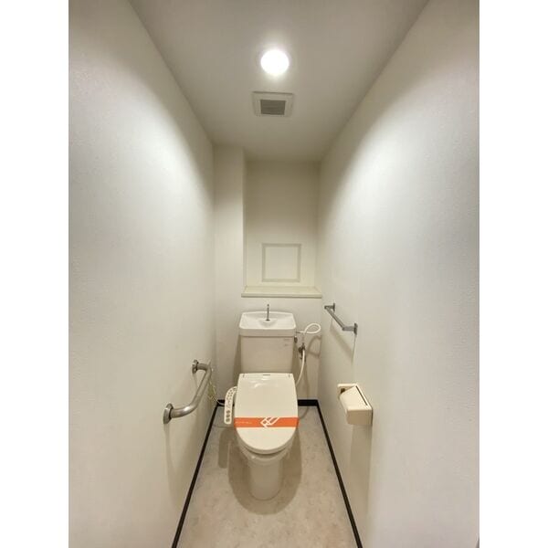 ストークコートの物件内観写真