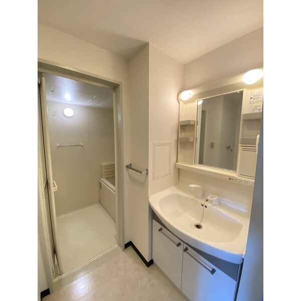 ストークコートの物件内観写真