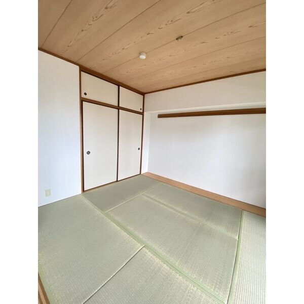 ストークコートの物件内観写真