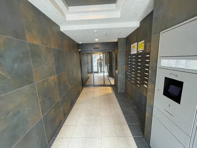 ワールドアイ神戸湊町の物件外観写真