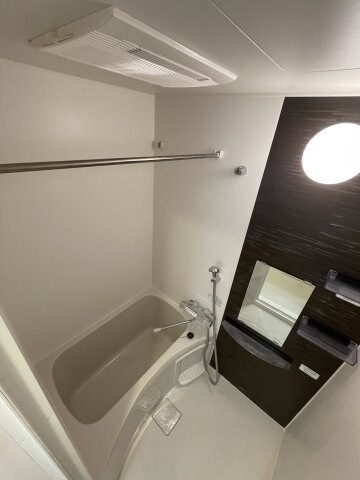 ワールドアイ神戸湊町の物件内観写真