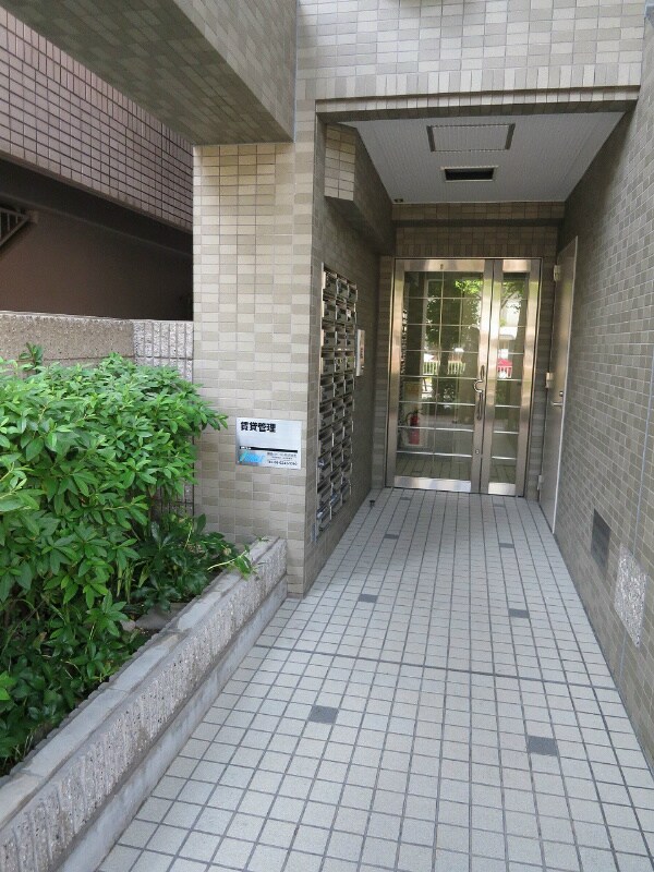 プレザン新神戸の物件外観写真