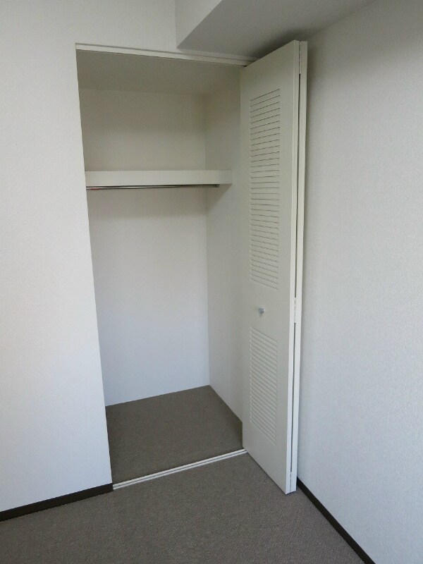 プレザン新神戸の物件内観写真