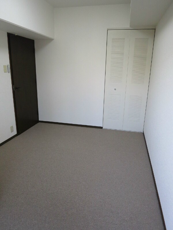 プレザン新神戸の物件内観写真