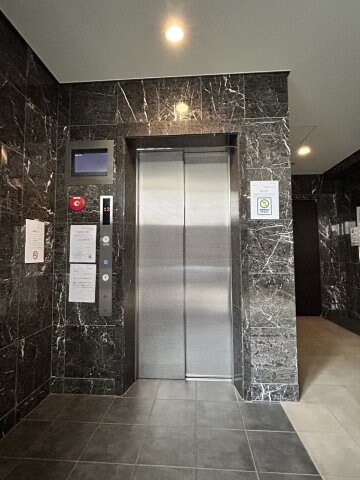 プレサンスみなと元町駅前の物件外観写真