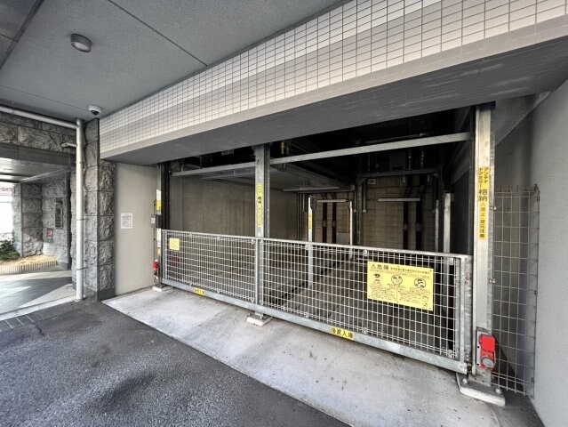 プレサンスみなと元町駅前の物件外観写真