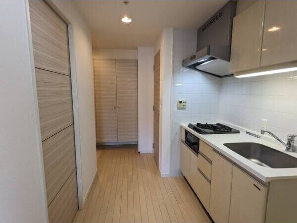 エスティ・ロアール神戸西の物件内観写真