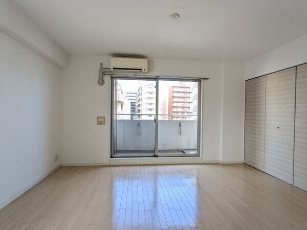 エスティ・ロアール神戸西の物件内観写真