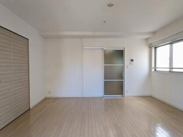 エスティ・ロアール神戸西の物件内観写真