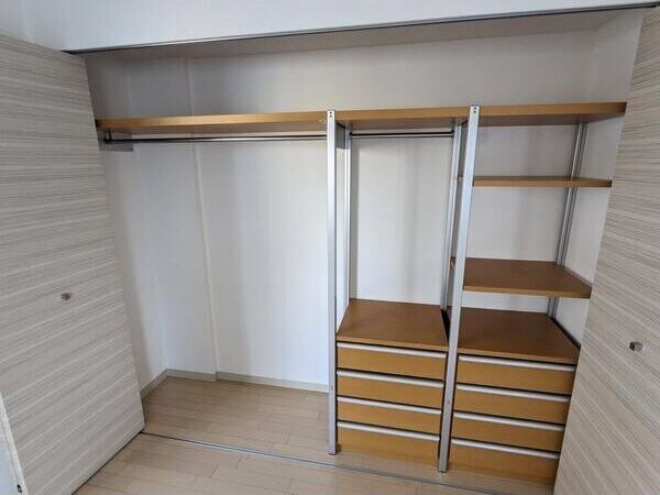 エスティ・ロアール神戸西の物件内観写真