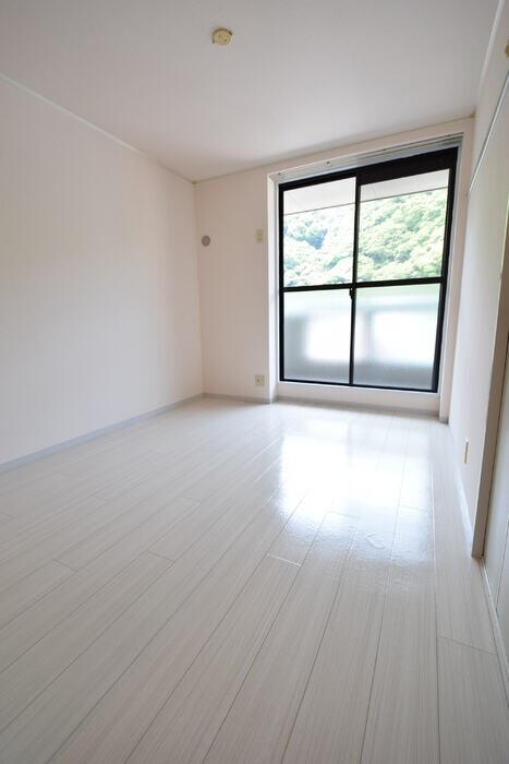 イーストヒルズ平野の物件内観写真