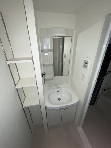 ファーストフィオーレ神戸湊町の物件内観写真