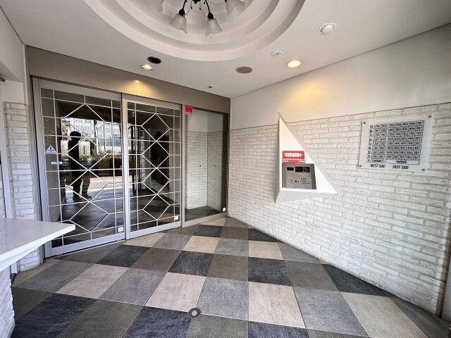 インベスト神戸エアフロントの物件外観写真