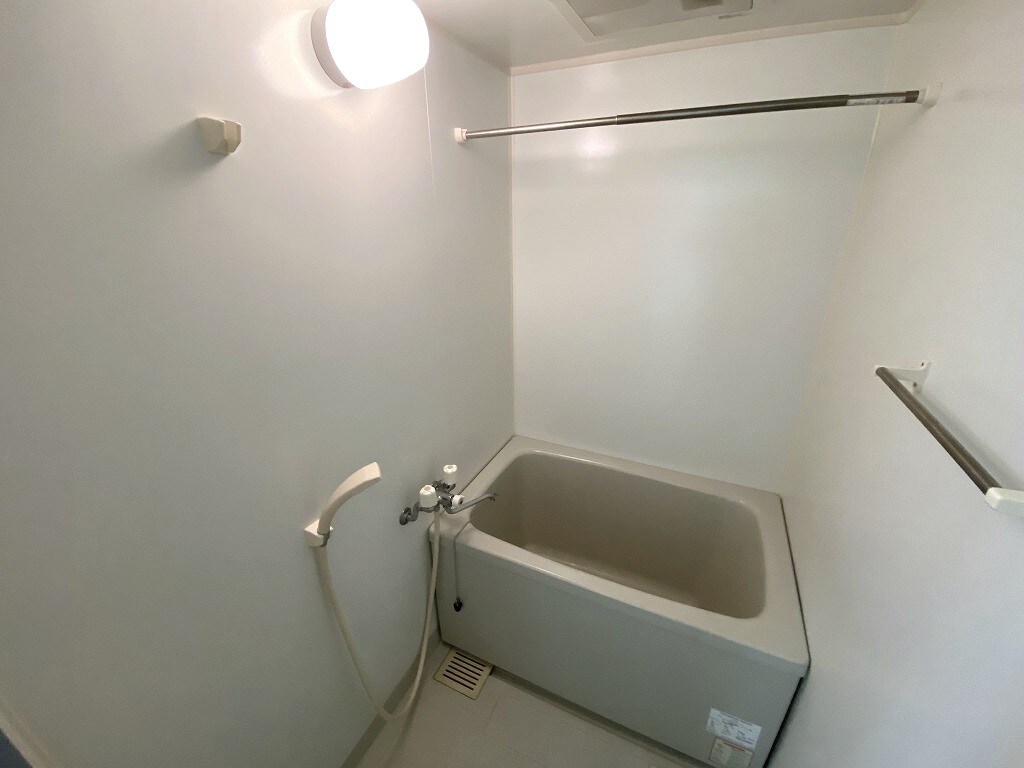 タカマツ神戸駅南通の物件内観写真