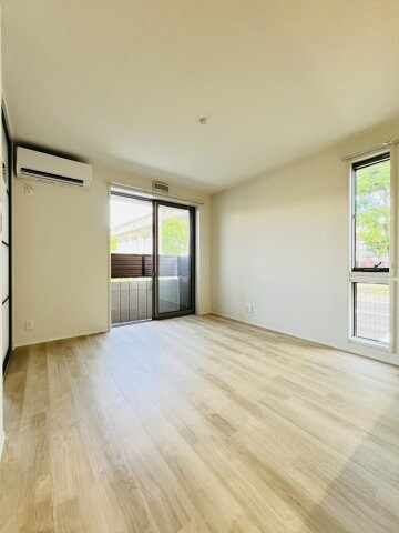 オリビア苦楽園の物件内観写真