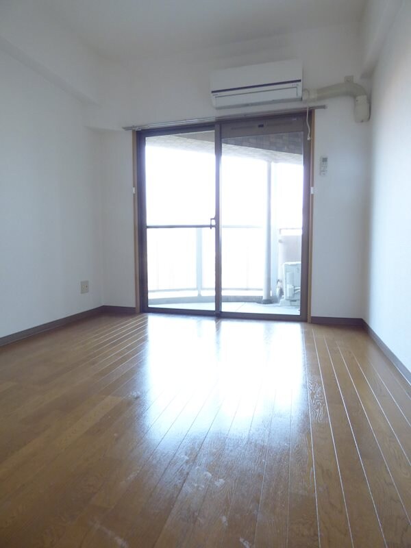 アミーグランコート三宮の物件内観写真