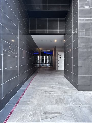 GENOVIA神戸新開地駅前の物件外観写真