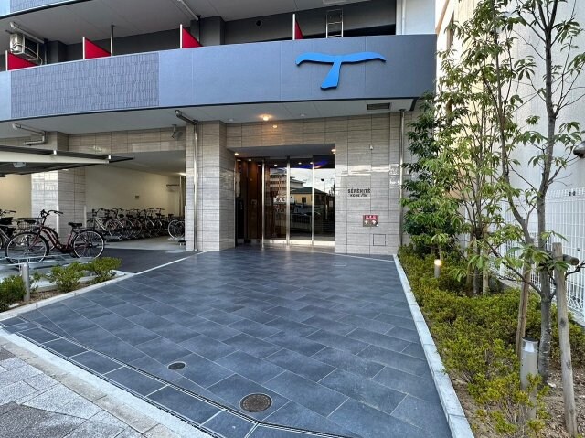 セレニテ神戸プリエの物件外観写真