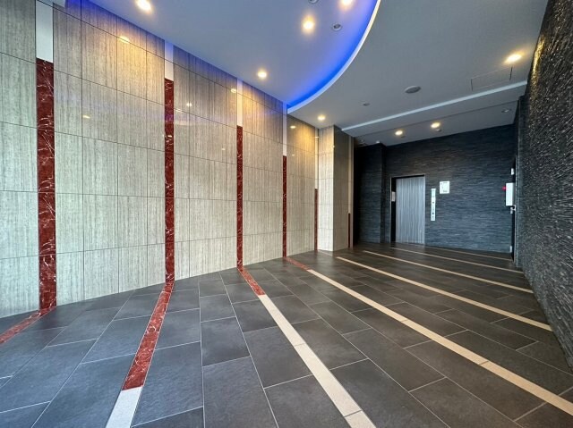 セレニテ神戸プリエの物件外観写真