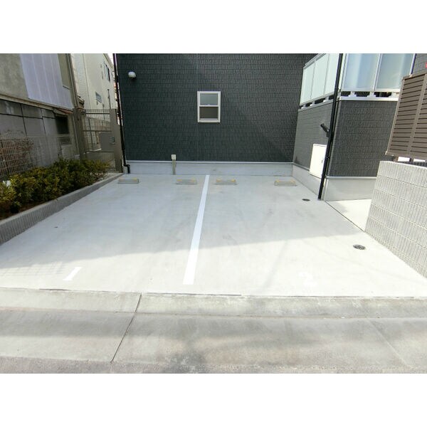 リブリ・スカイブルーライズの物件外観写真