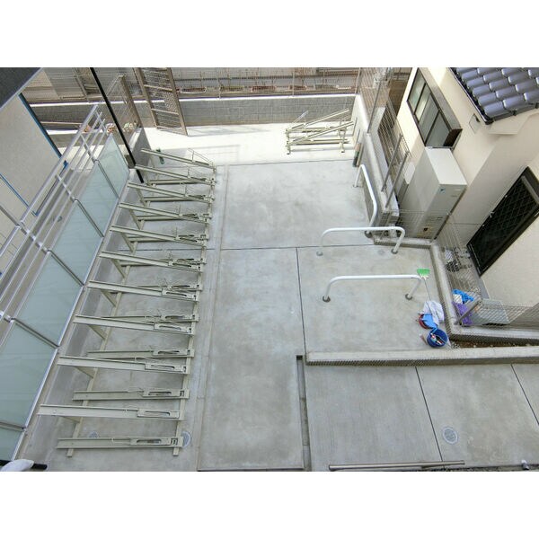 リブリ・スカイブルーライズの物件内観写真