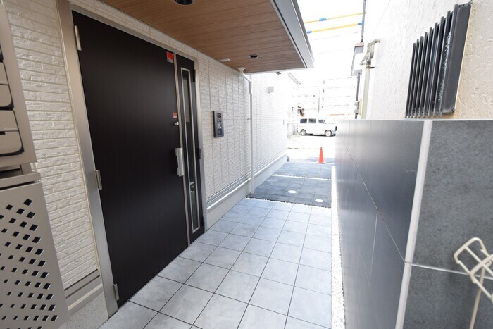 BOWLZ KOBE 兵庫町の物件外観写真