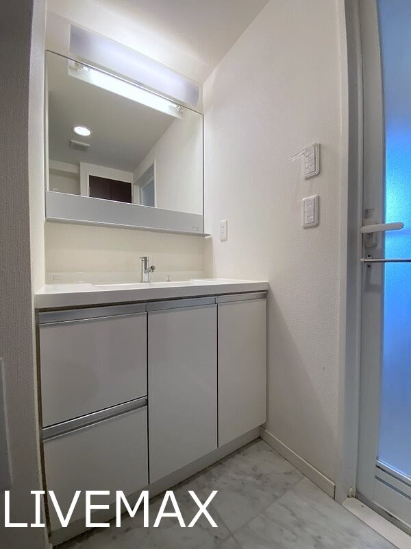 プレジール三ノ宮の物件内観写真