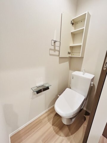 ホワイトガーデン西宮中島町の物件内観写真