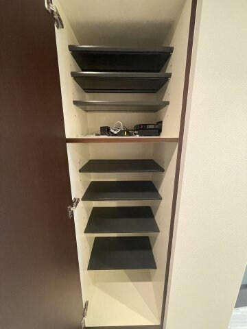 ラ・ウェゾン湊川公園の物件内観写真