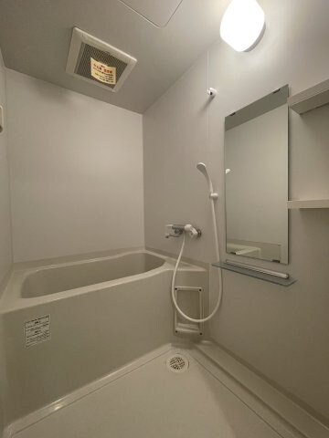 ラ・ウェゾン湊川公園の物件内観写真