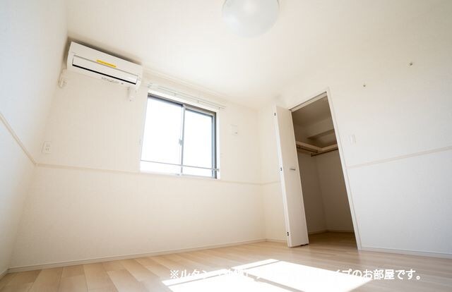 ヴィラ・アリーエ　Ⅴの物件内観写真