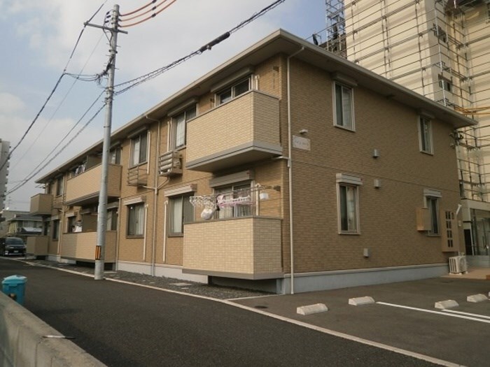 パイン　コートの物件外観写真