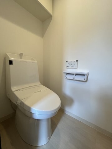 ラルウェンディ縮景園前イーストの物件内観写真